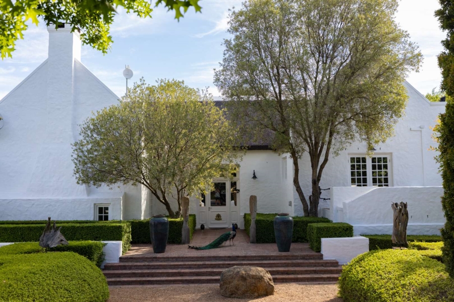 6 Bedroom Property for Sale in Klein Parys Western Cape